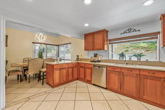 Building Photo - 613 Point Vicente Ct