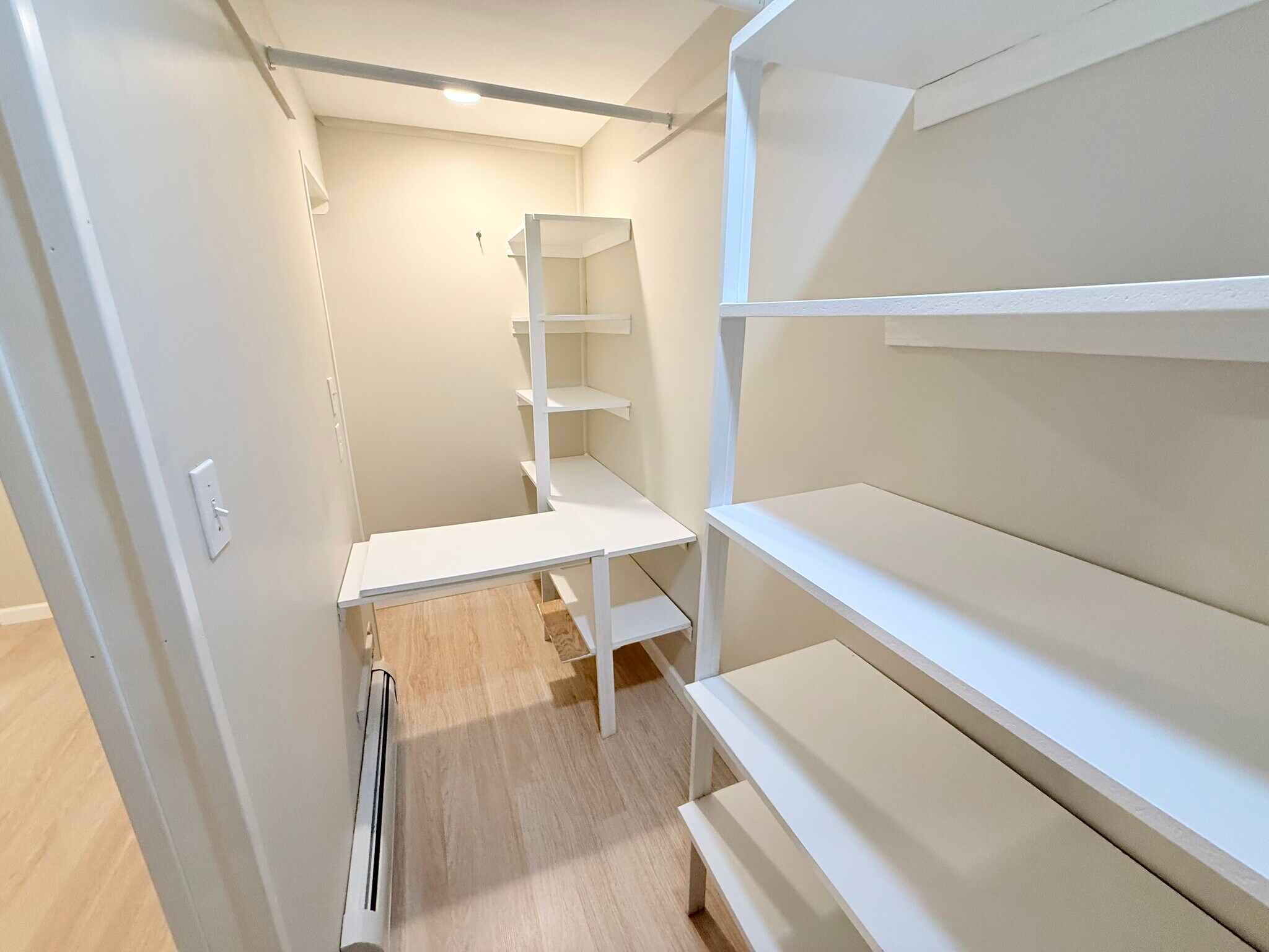 Building Photo - 47 Lester St