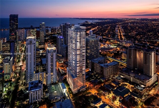 Building Photo - 1000 Brickell Plz