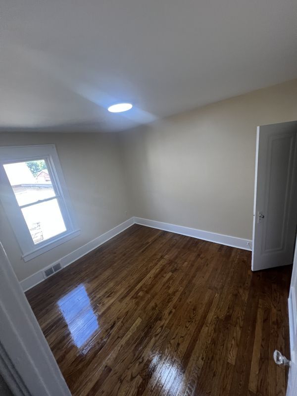 Building Photo - 808 Waverly Pl