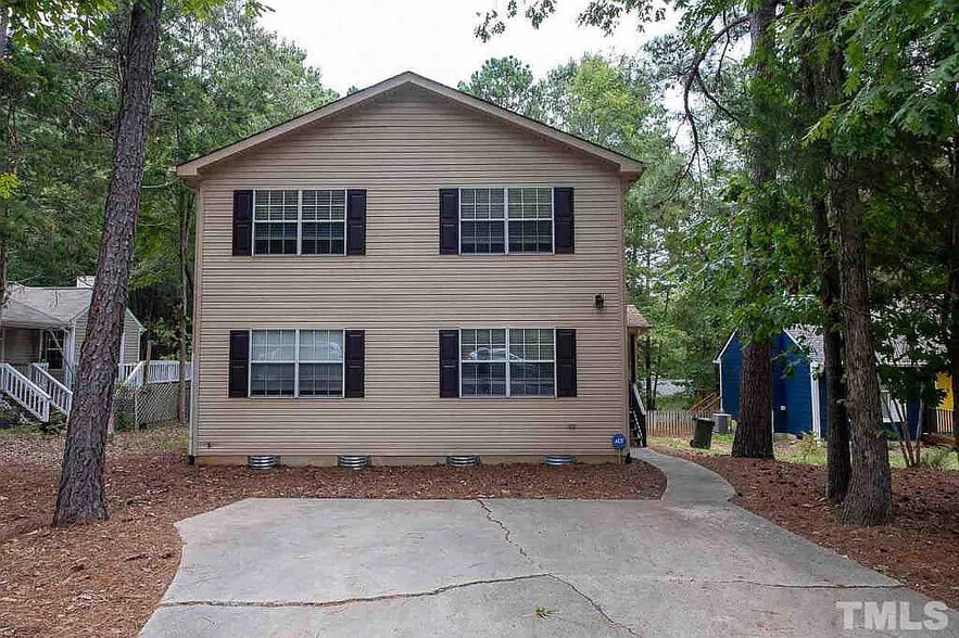 Building Photo - Room in House on Forsyth Dr