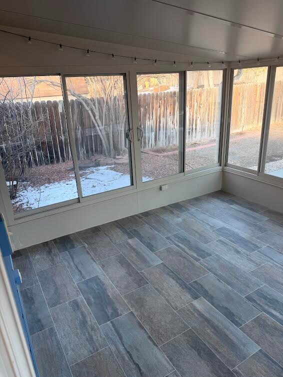 Building Photo - 1002 Barbi Ct