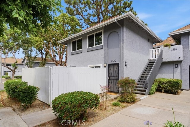 Building Photo - 9582 Pettswood Dr