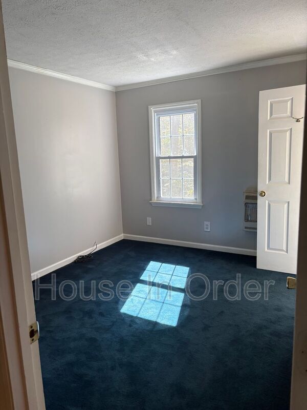 Building Photo - 105 Campbell Dr