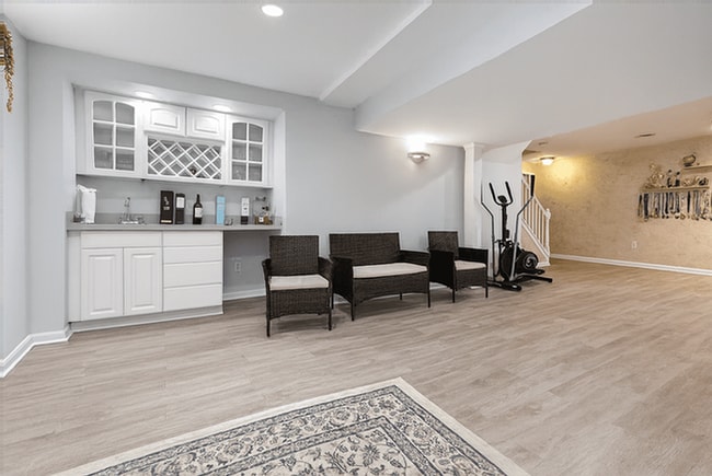 Building Photo - 420 Innsbrook Dr
