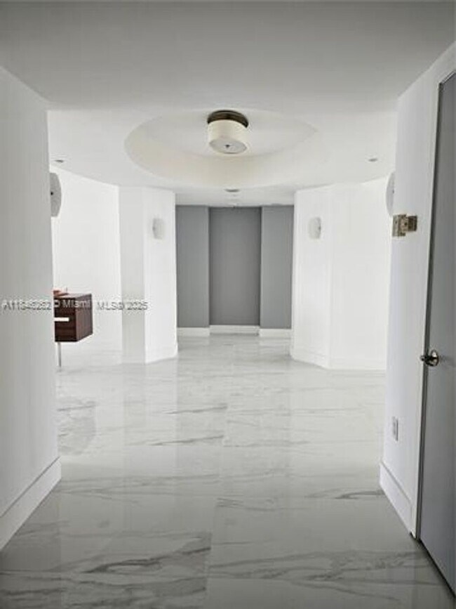 Building Photo - 19111 Collins Ave