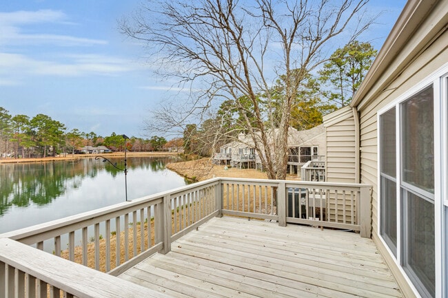 Building Photo - 7212 Windward Dr