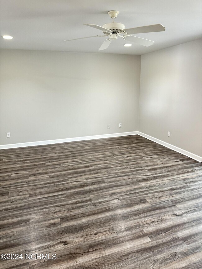 Building Photo - 4208 Brook Creek Ln