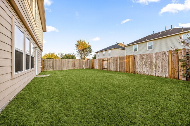 Building Photo - 18107 Fairhope Oak St