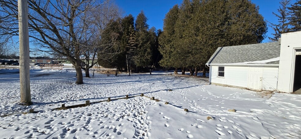 Building Photo - 2802 Forest Ave