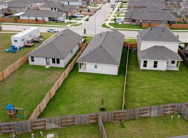 Building Photo - 1023 Pecan Harvest Dr