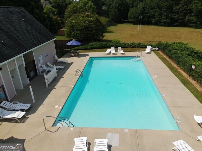 Building Photo - 3385 Wellbrook Dr
