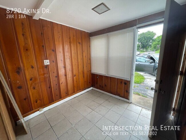 Building Photo - 8720 Akins Dr