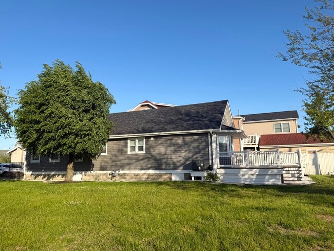 Building Photo - 512 N Harrisburg Ave