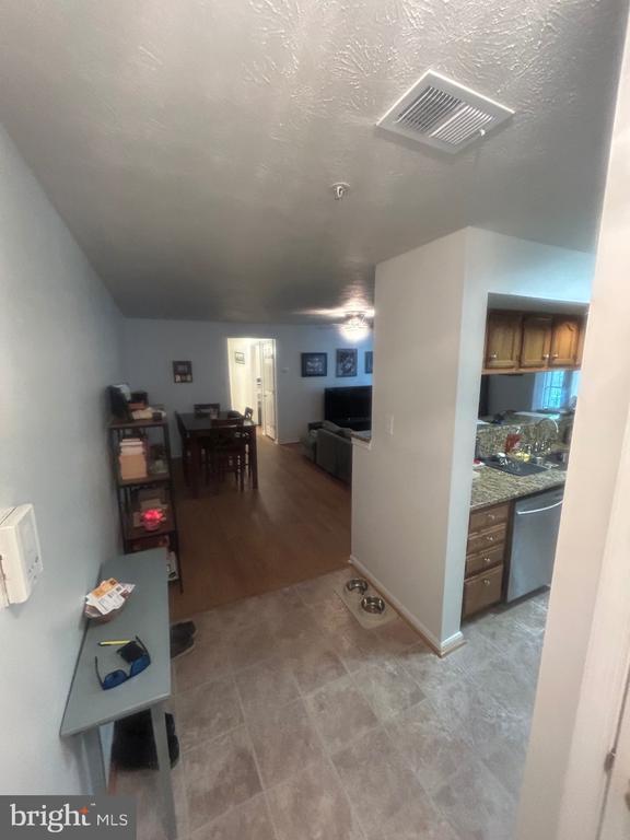 Building Photo - 3101 Cardinal Way