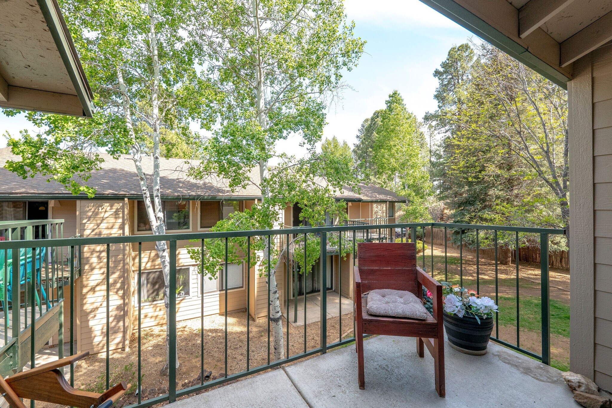 Building Photo - 3200 S Litzler Dr
