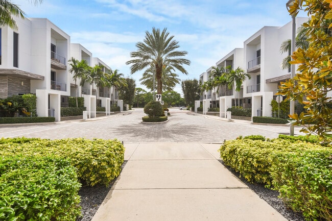 Building Photo - 4030 NW 18th Way