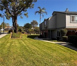 Building Photo - 1102 Cleghorn Dr