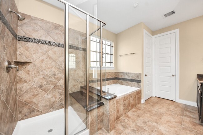 Building Photo - 27419 Canyon Reach Dr