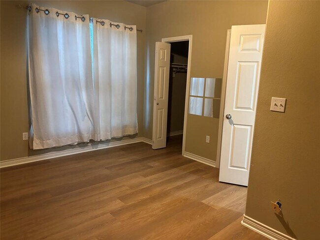 Building Photo - 12289 Mulligan Glen Ct