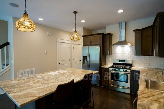 Building Photo - 3402 Shelby Bottoms Bnd