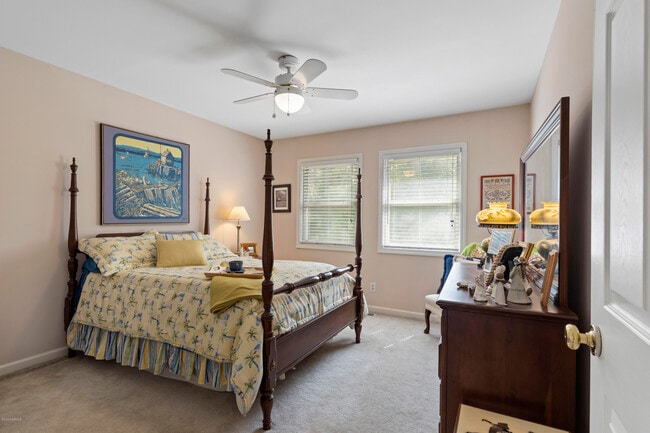 Building Photo - 504 Cedarwood Village
