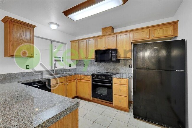 Building Photo - 3237 Irvindale Way