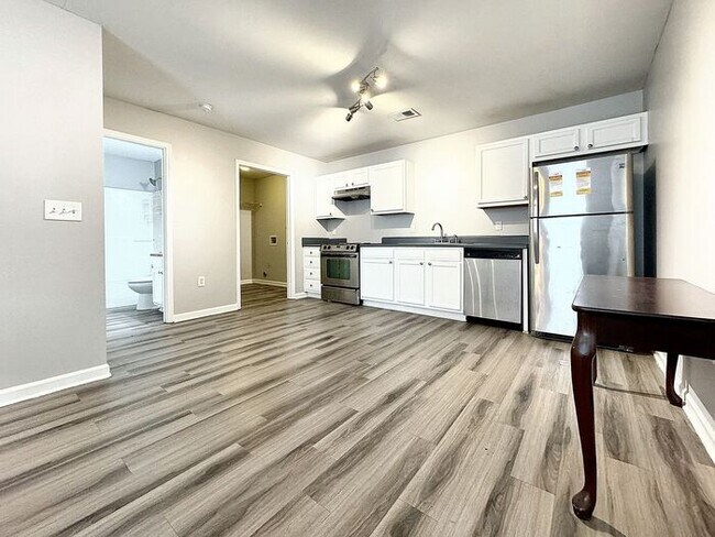 Building Photo - All Electric 1 Bedroom 1 Bathroom in Cartersville