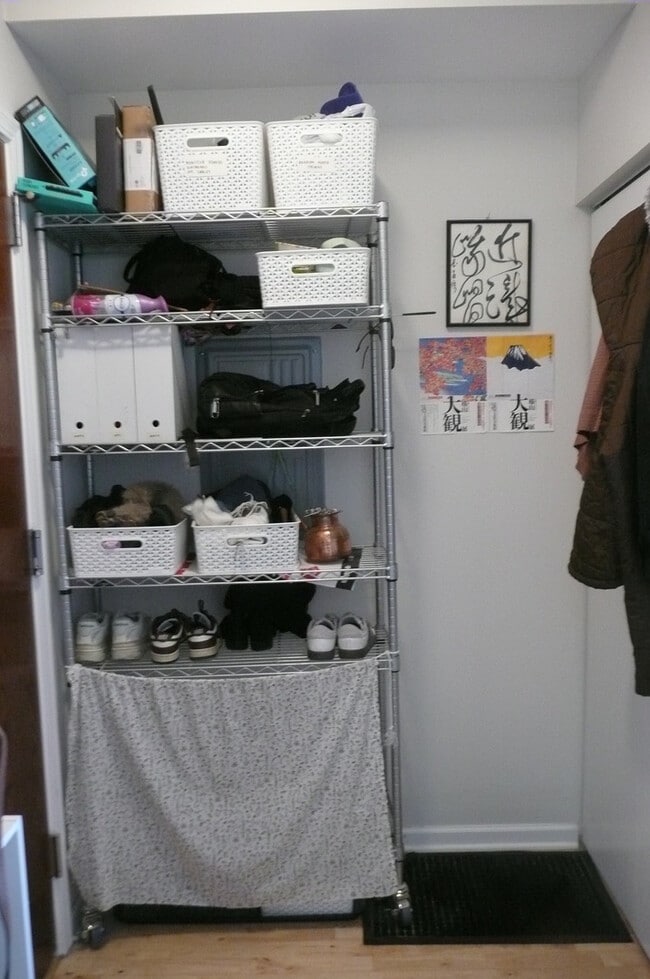 Building Photo - 1255 S State St