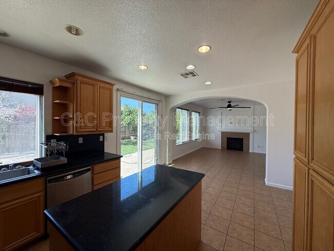 Building Photo - 10477 Albert Dr