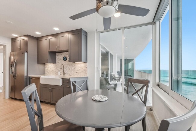 Building Photo - 3590 S Ocean Blvd