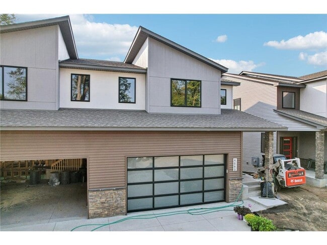 Building Photo - 4093 Isaac Ct