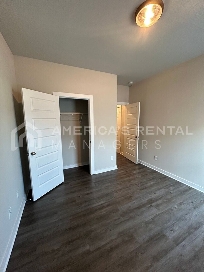 Building Photo - Home for Rent in Jemison, AL. Available to View with 48 Hour Notice!!!