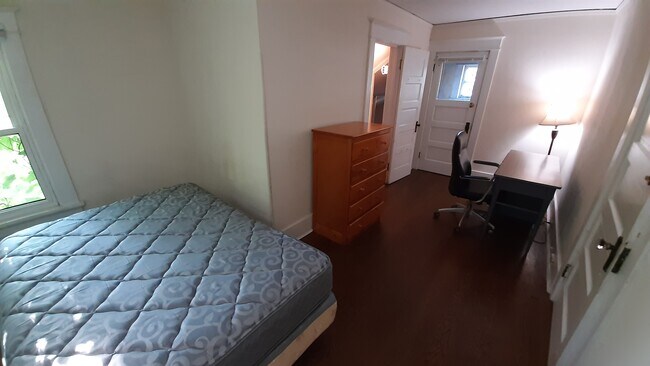 Building Photo - 311 Fairmount Ave