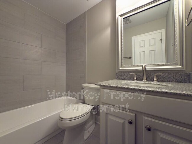 Building Photo - 2406 Condor Ct