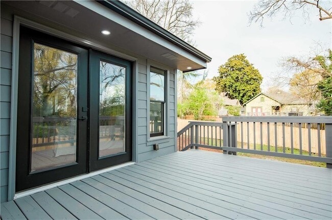 Building Photo - 259 Mellrich Ave NE