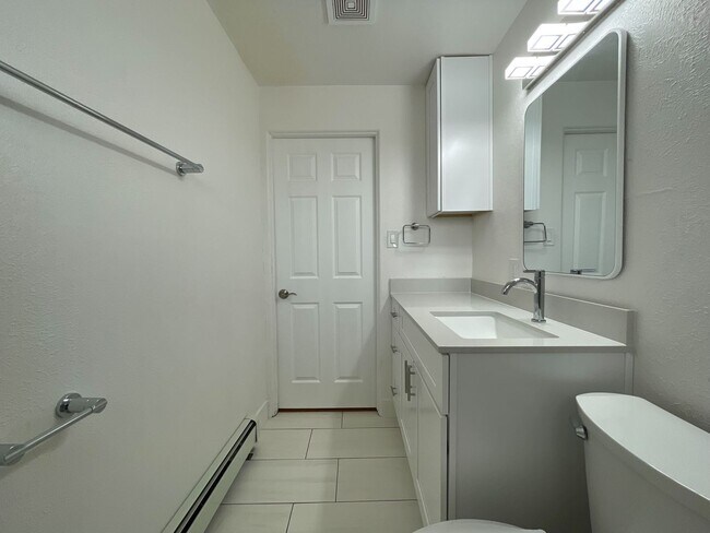 Building Photo - 762 Vrain St