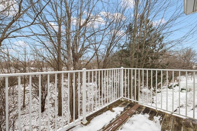 Building Photo - 15915 Morningside