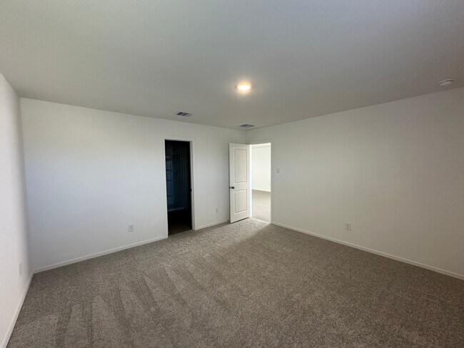 Building Photo - 10818 Red Orchid Dr