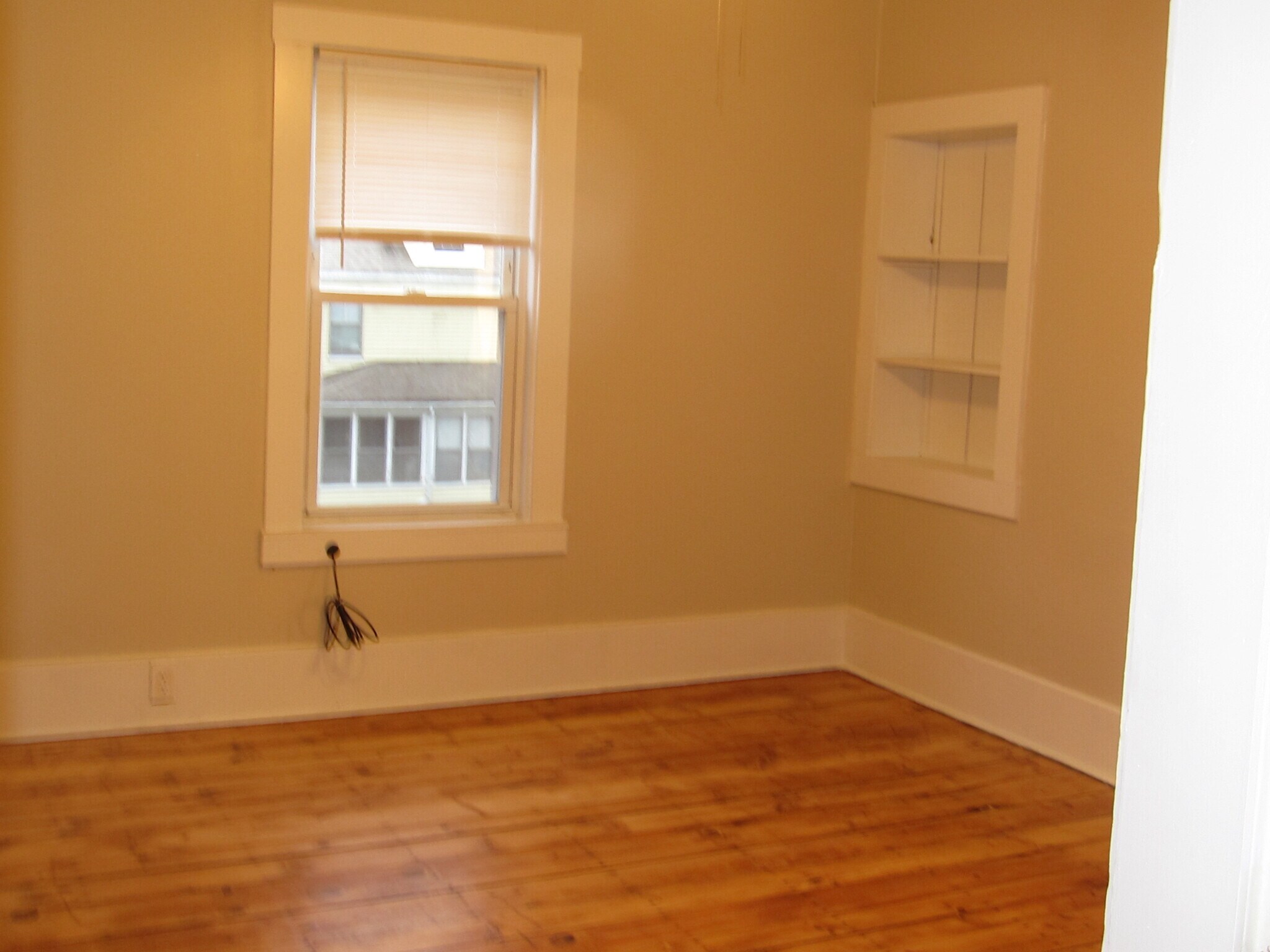 Building Photo - 2 Sturgis St