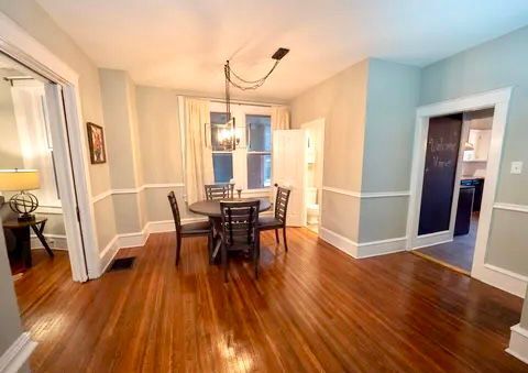 Building Photo - 34 E Liberty St