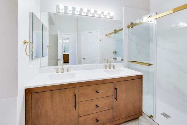 Building Photo - 2073 Cambria Ct