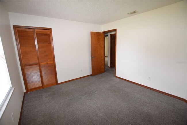 Building Photo - 2585 Derby Dr