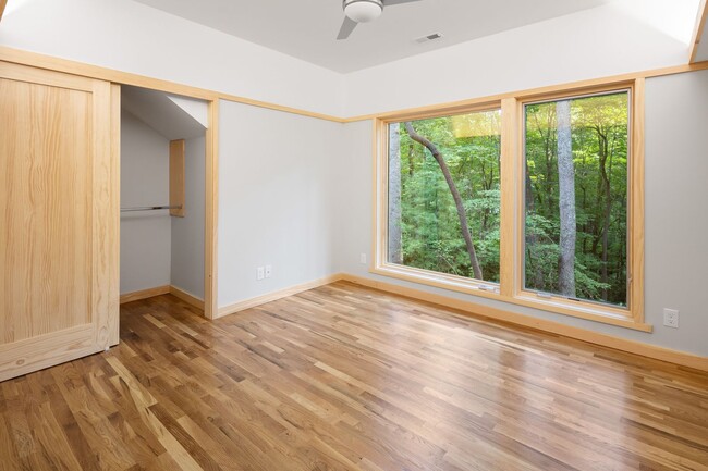 Building Photo - Modern Mountain Oasis