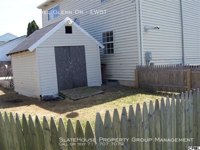 Building Photo - 3 bedroom in Deer Path Woods