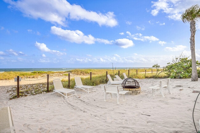 Building Photo - 730 N Ocean Blvd