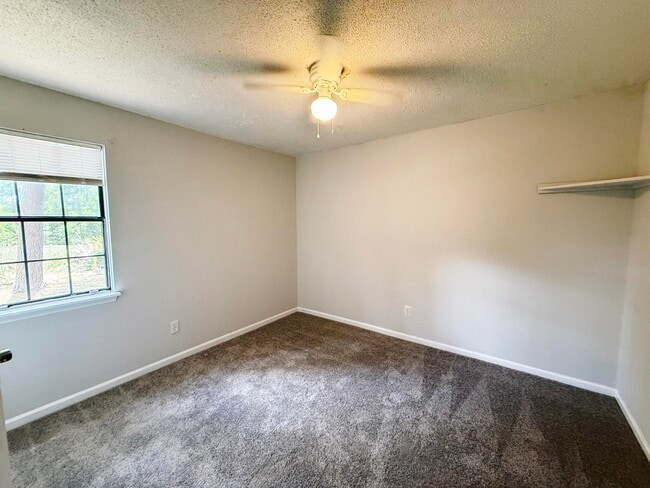 Building Photo - 539 Pheasant Run Dr