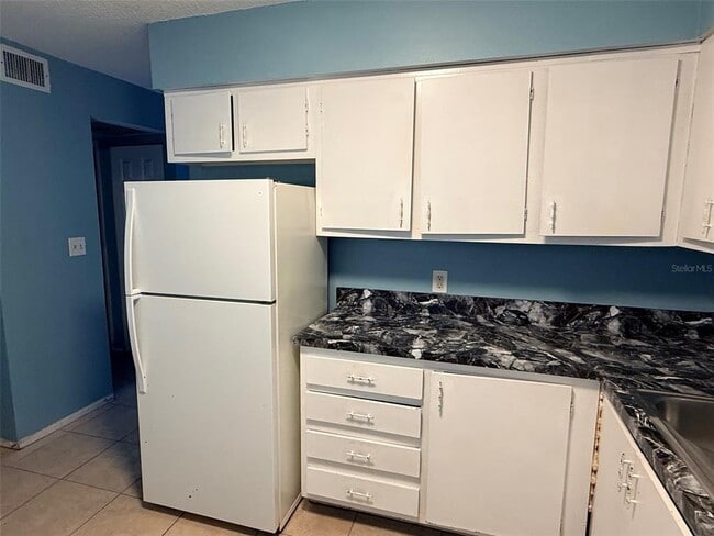 Building Photo - 2409 13th St W