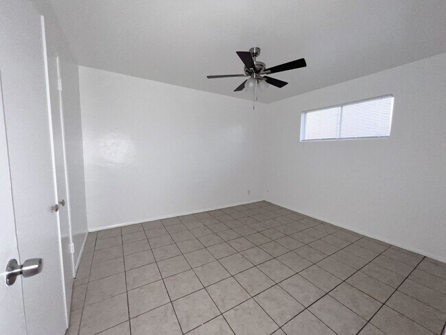 Building Photo - A602