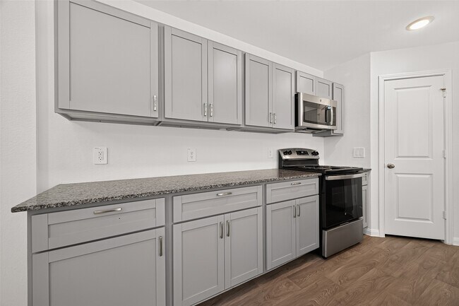 Building Photo - 16364 Jasmine Marie Pl